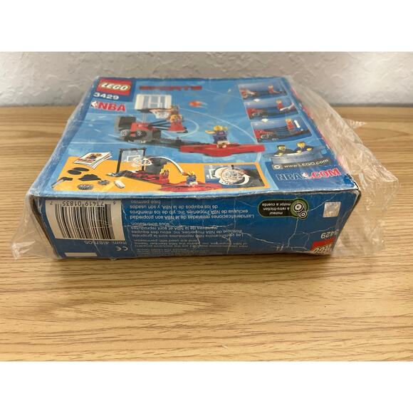 LEGO Sports: Ultimate Defense (3429) Retired - Picture 2 of 12